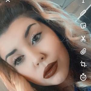 Meet your Posher, Salina